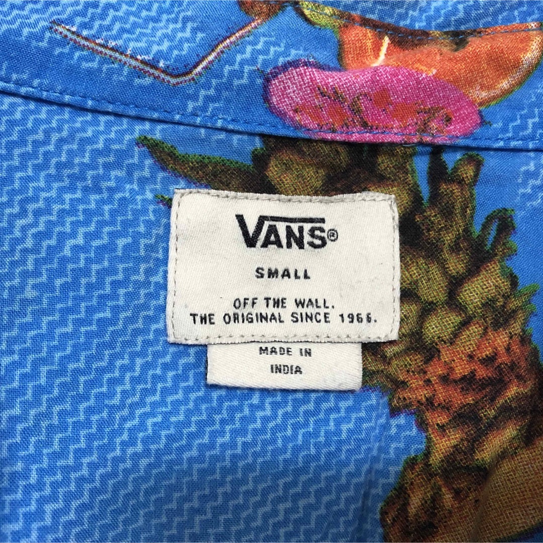 VANS(ヴァンズ)の【アロハシャツ】VANS　柄シャツ　総柄　レーヨン　パイナップル　フルーツ19 メンズのトップス(シャツ)の商品写真