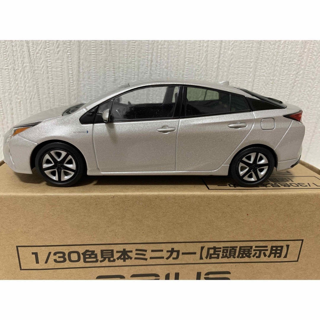 トヨタ　PRIUS カラーサンプル　シルバー　非売品 1