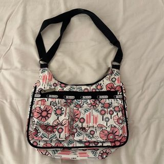 レスポートサック(LeSportsac)の【最終価格】Lesportsac　ショルダーバッグ　ショルダーバック　ハート柄(ショルダーバッグ)