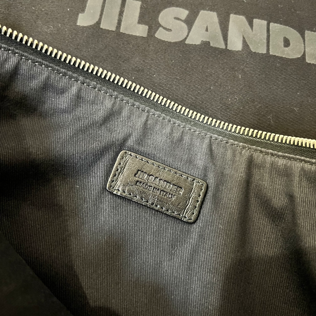 Jil Sander(ジルサンダー)のJIL SANDER ジルサンダー レザークラッチバッグ 黒 メンズのバッグ(セカンドバッグ/クラッチバッグ)の商品写真