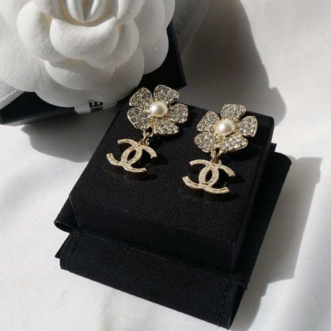 CHANEL ピアス