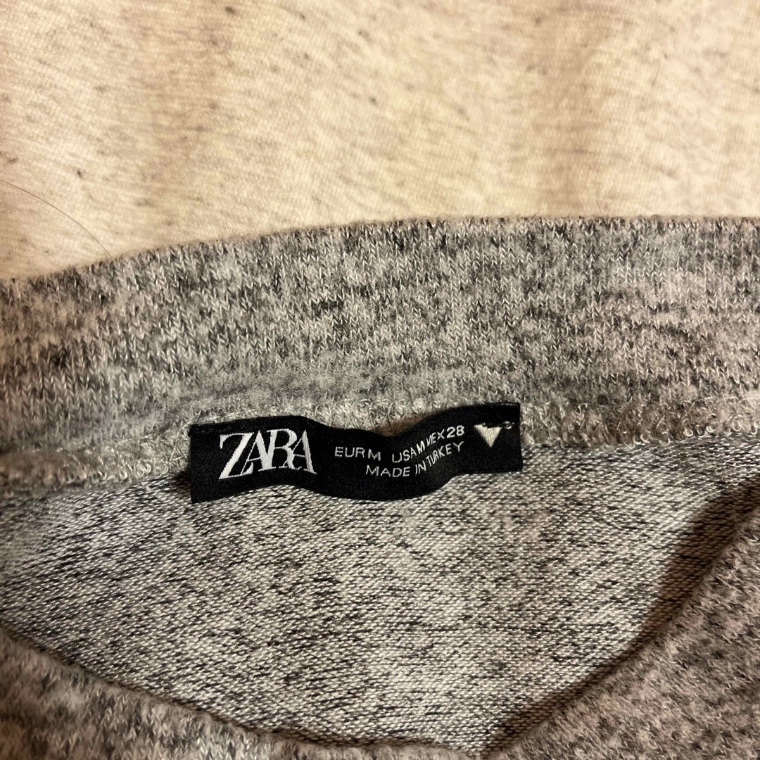 ZARA(ザラ)のZARA  パフスリーブニットカットソー　パール付 レディースのトップス(ニット/セーター)の商品写真