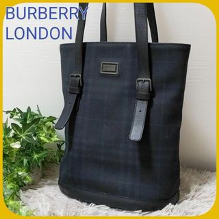 BURBERRY - 未使用級バケツ型ノバチェックA4収納ネイビーグレー肩掛け ...