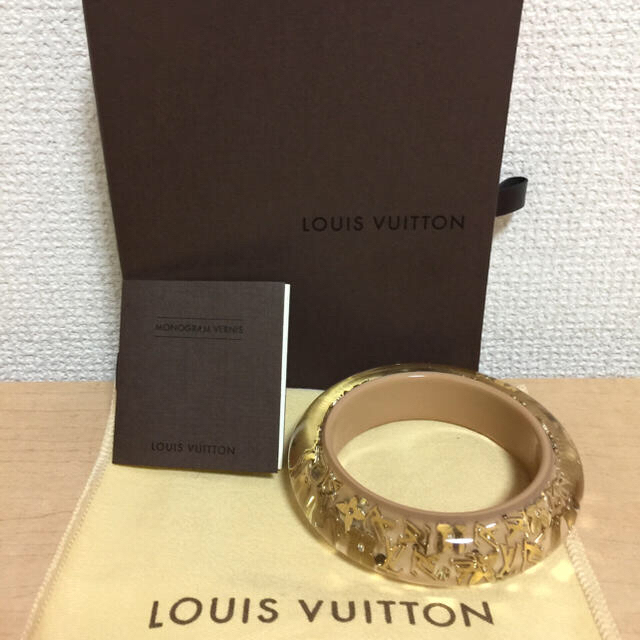 LOUIS VUITTON(ルイヴィトン)のCHANEL様専用❤美品未使用❤ルイビィトンバングルM メンズのアクセサリー(バングル/リストバンド)の商品写真