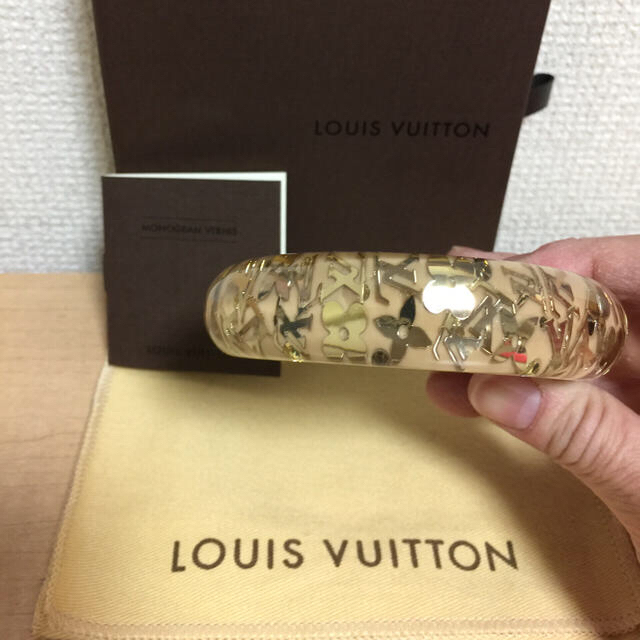 LOUIS VUITTON(ルイヴィトン)のCHANEL様専用❤美品未使用❤ルイビィトンバングルM メンズのアクセサリー(バングル/リストバンド)の商品写真