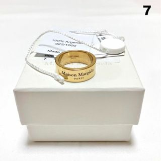 マルタンマルジェラ(Maison Martin Margiela)の新品 7 マルジェラ 23ss ブランドロゴリング 金色 シルバー 5150(リング(指輪))