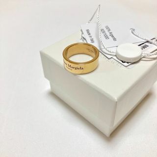 新品 7 マルジェラ 23ss ブランドロゴリング 金色 シルバー 5150