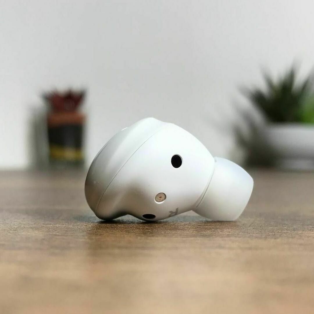 Galaxy buds　ホワイト 　超美品