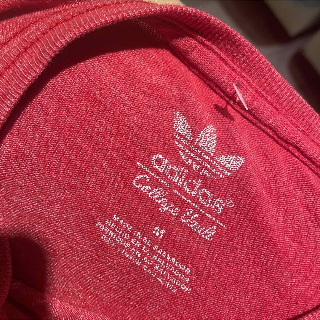 adidas(アディダス)のadidas レッドHouston古着ヴィンテージ メンズのトップス(Tシャツ/カットソー(半袖/袖なし))の商品写真