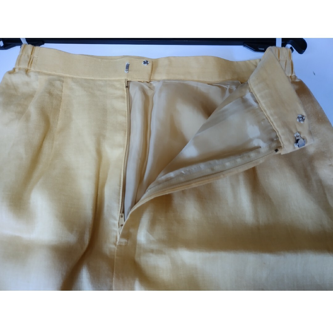 GU(ジーユー)のレディース　スカート　イエロー　春夏　かわいい　古着　ヴィンテージ　下北沢 レディースのスカート(ロングスカート)の商品写真