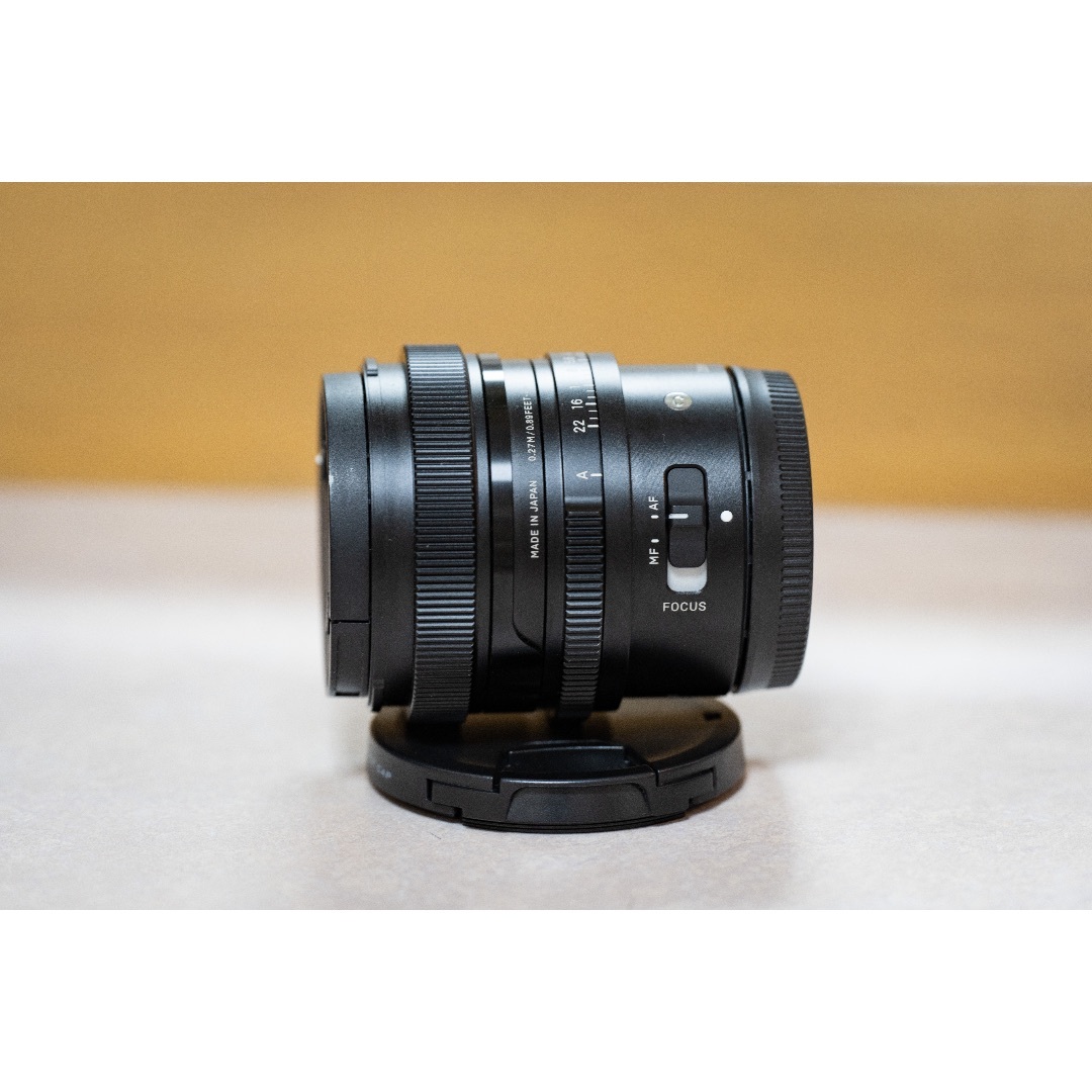 SIGMA(シグマ)のsigma 35mm f2 dg dn sony e スマホ/家電/カメラのカメラ(レンズ(単焦点))の商品写真