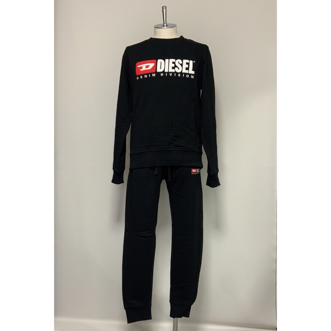 DIESEL(ディーゼル)の洗練された　DIESEL　①スウェット ②パンツ　2点セット　ブラック　XXL メンズのトップス(スウェット)の商品写真