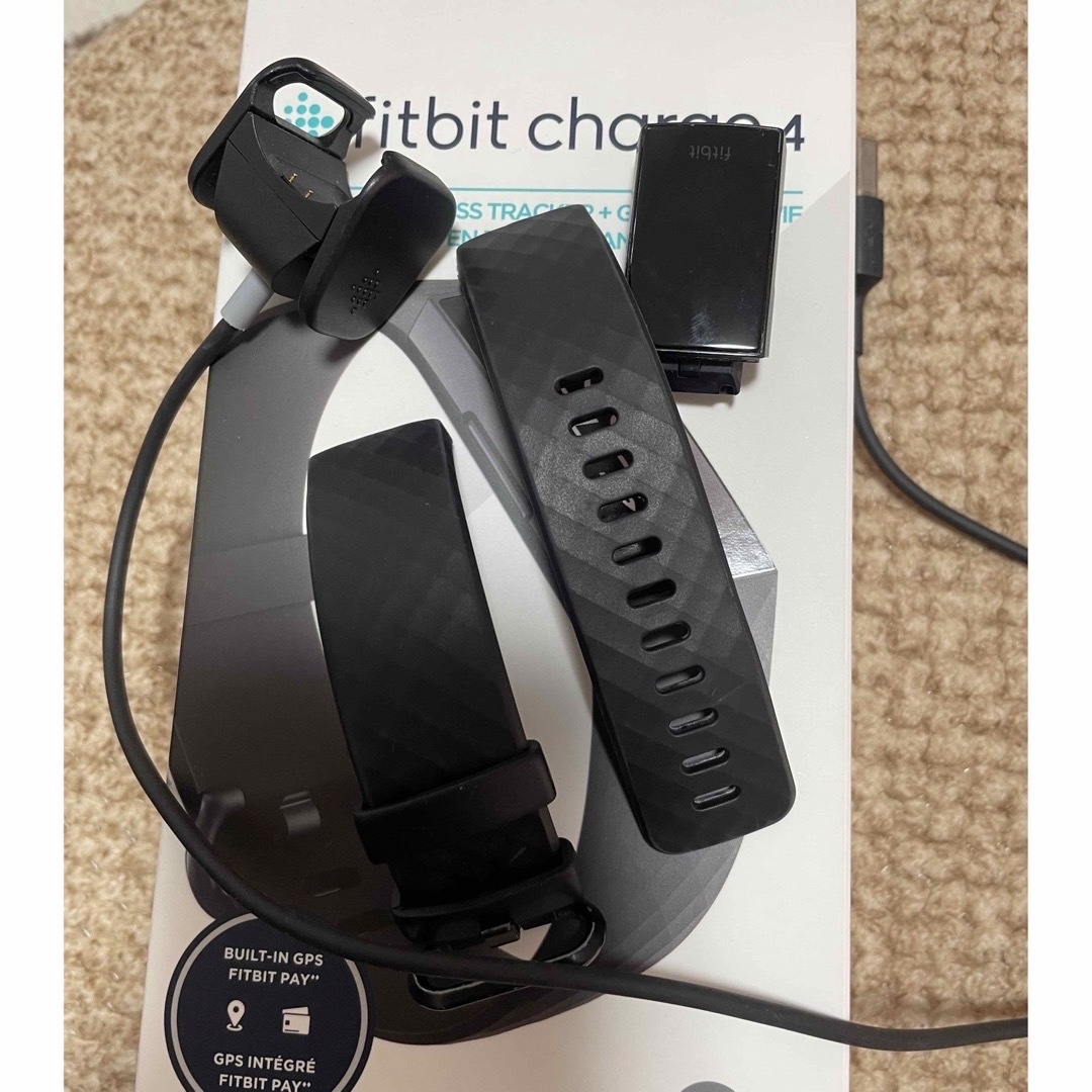 fitbit charge 4 黒