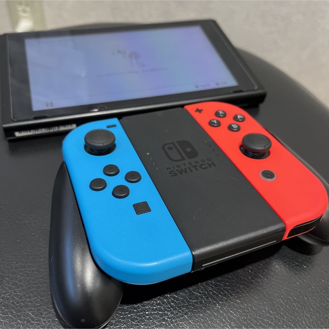 267☆スイッチ☆Switch☆本体&ジョイコン左右セット☆送料込☆不具合無☆