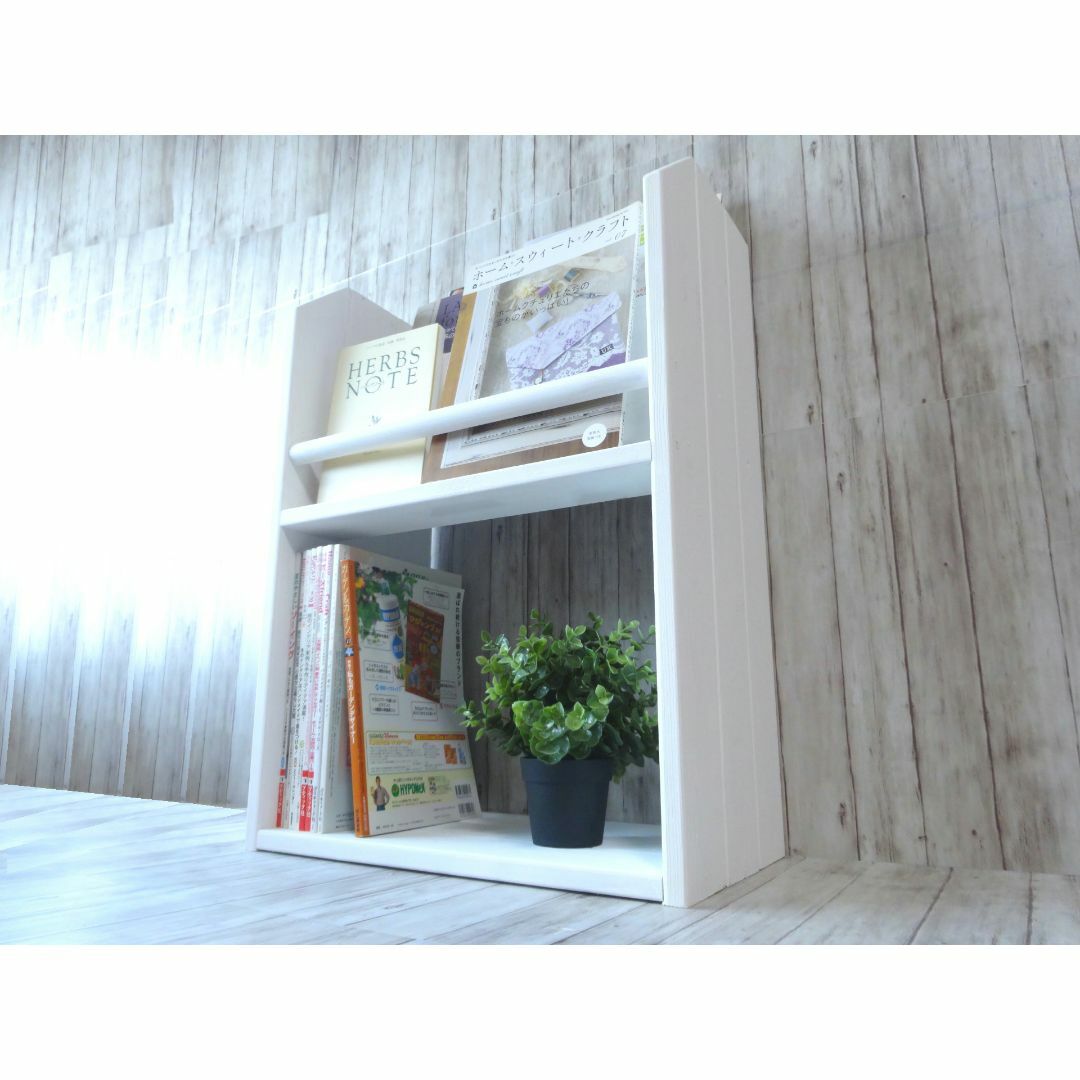 アンティーク風 雑誌&絵本ラック ショートサイズ (ホワイト) - 家具