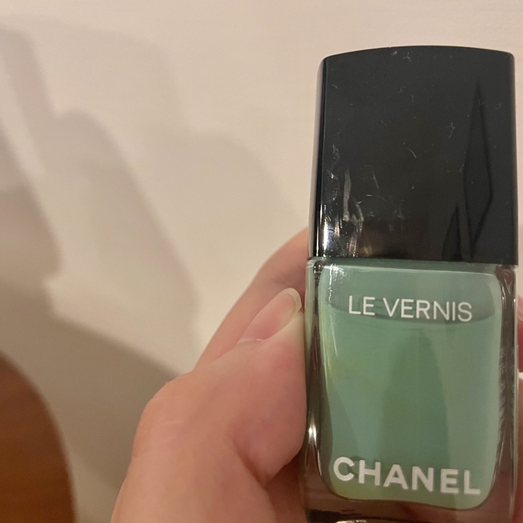 CHANEL(シャネル)のCHANEL ネイル 590 コスメ/美容のネイル(マニキュア)の商品写真