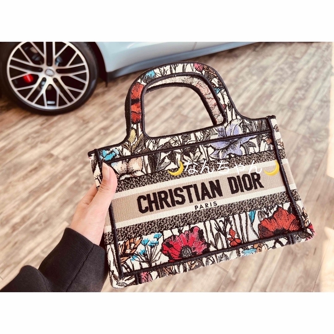 Christian Dior(クリスチャンディオール)の専用！💝DIOR🩷BOOK TOTE レディースのバッグ(トートバッグ)の商品写真