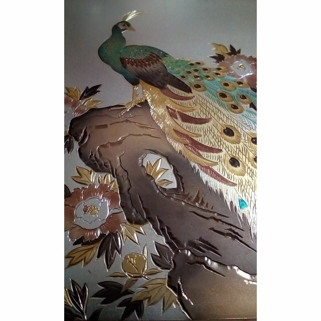 叙勲受賞 芳光作銅板彫刻孔雀純金純銀メッキ額45×35.5センチ証明 叙勲受賞 芳光作銅板彫刻孔雀純金純銀メッキ額45×35.5センチ証明