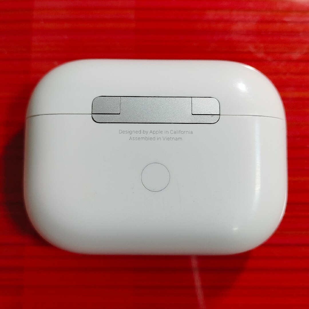 新品未使用 AirPods Pro MWP22J/A 充電ケース(充電器)のみ