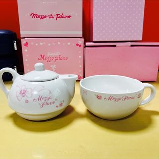 メゾピアノ(mezzo piano)の💕新品未使用💕mezzo piano💕ポット＆カップset💕ノベルティ💕非売品💕(グラス/カップ)