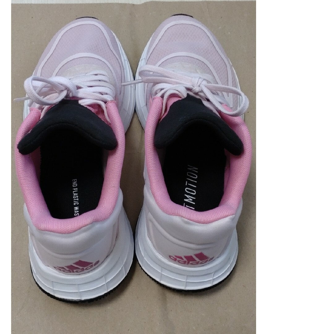 adidas(アディダス)のadidas スニーカー 23.5cm ピンク レディース レディースの靴/シューズ(スニーカー)の商品写真