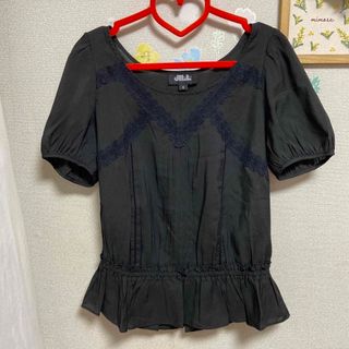 ジルスチュアート(JILLSTUART)の超美品　ジルスチュアート　ペプラム丈プルオーバー(シャツ/ブラウス(半袖/袖なし))