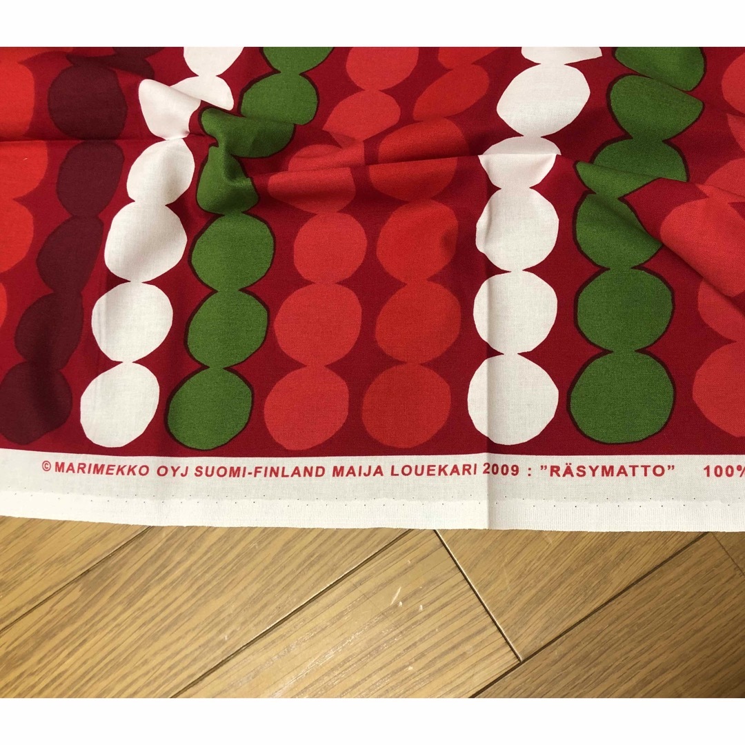 marimekko(マリメッコ)の廃盤　マリメッコ  marimekko ラシィマット　ファブリック ハンドメイドのインテリア/家具(ファブリック)の商品写真