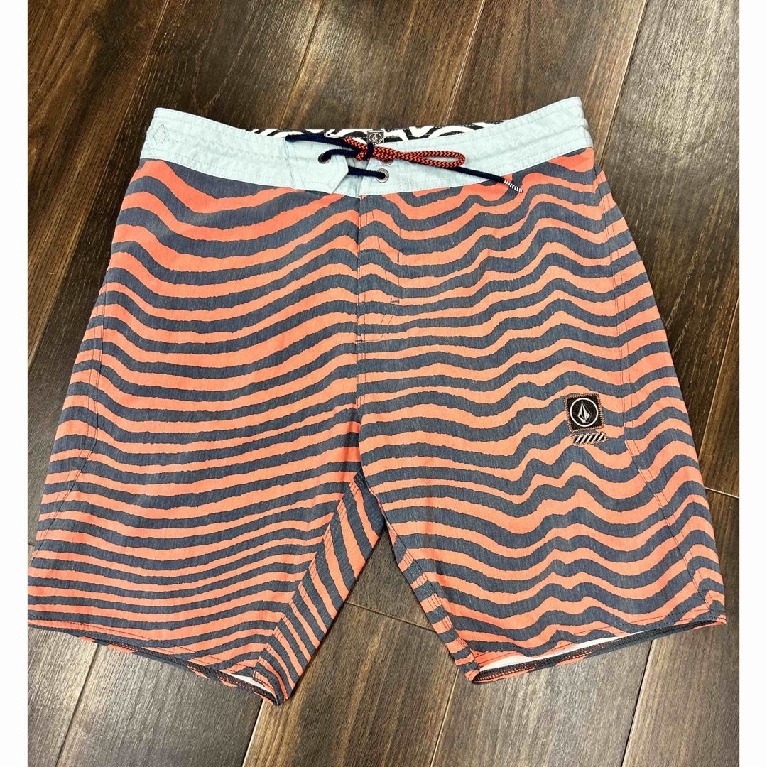 volcom(ボルコム)のvolcom サーフパンツ メンズのパンツ(ショートパンツ)の商品写真