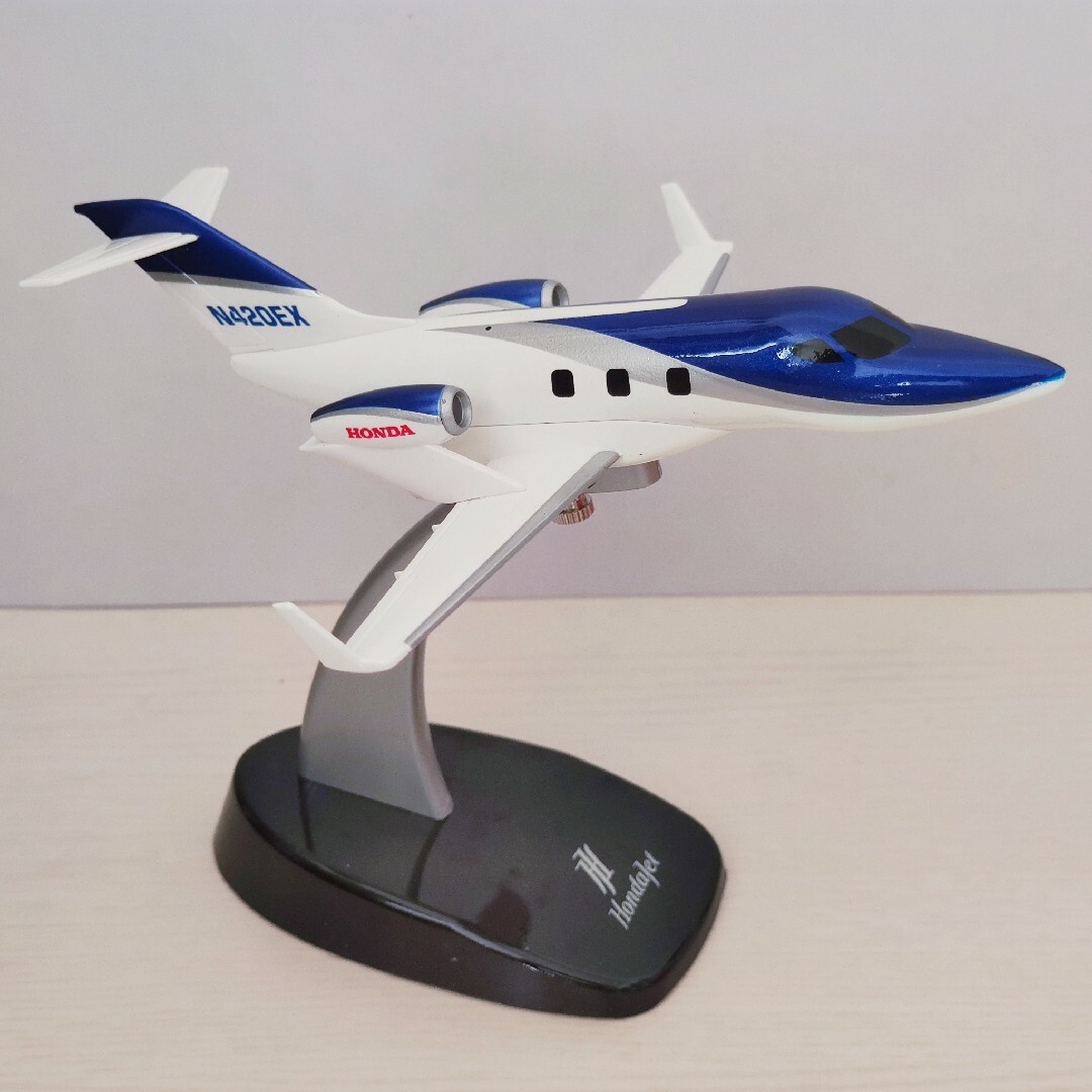 ホンダ - 【新品】1:72 ホンダジェット HondaJet ブルー/ホワイトの ...