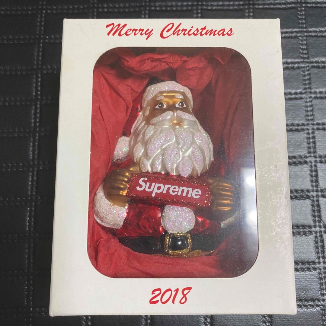 supreme 18AW Santa Ornament Red