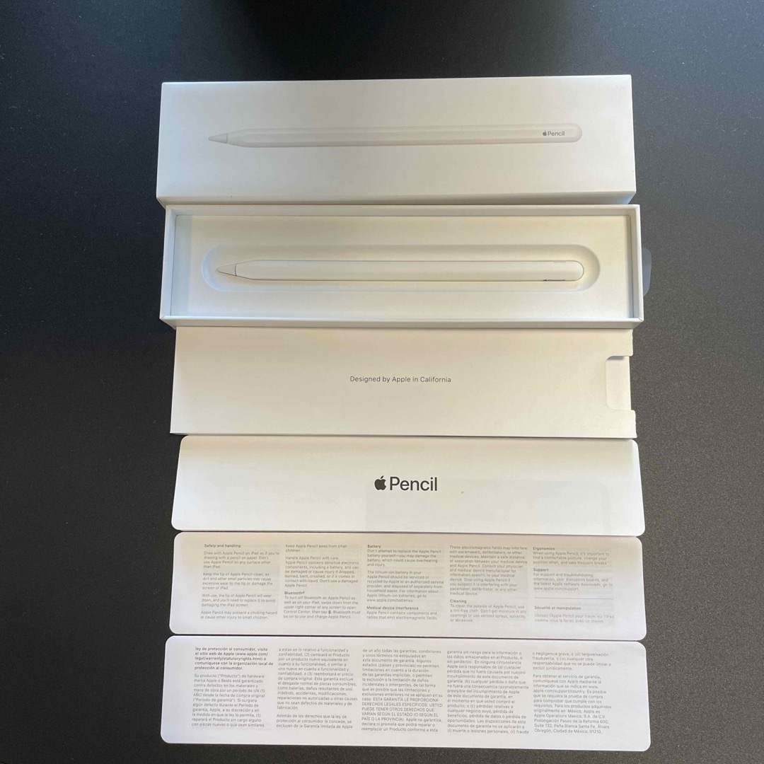 Apple(アップル)のApple Japan(同) iPadPro Apple Pencil 第2世代 スマホ/家電/カメラのPC/タブレット(その他)の商品写真