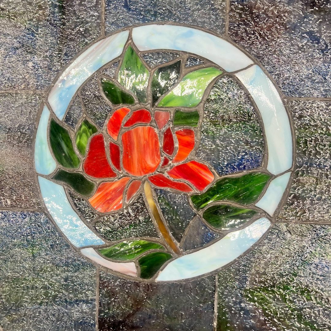 厚み7㎜西洋アンティーク　大　ステンドグラス　40cm×40cm アートパネル　薔薇