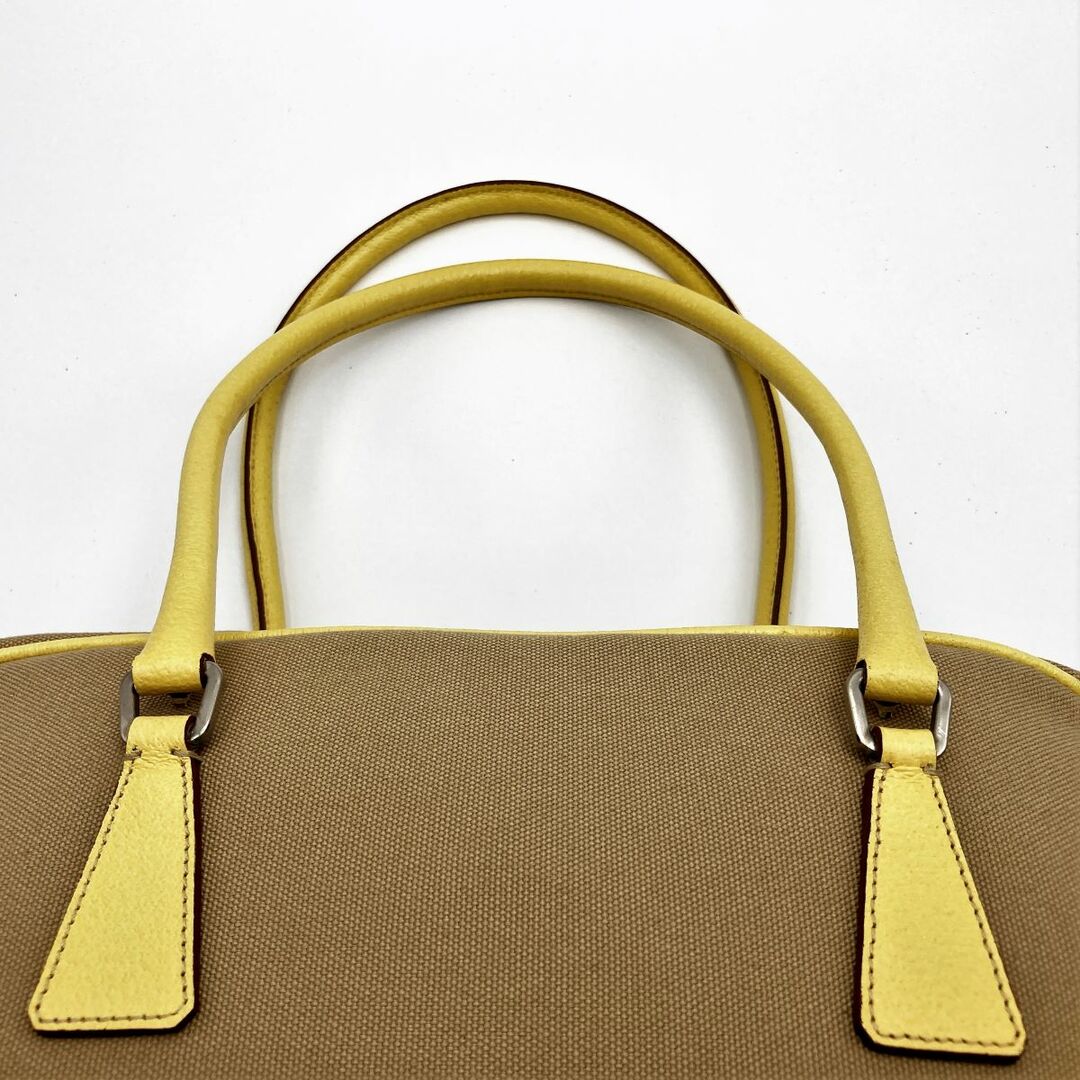 PRADA プラダ レザー ワンショルダー バッグ イエローベージュ 三角ロゴ-
