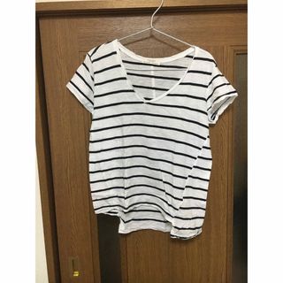 ザラ(ZARA)のボーダー　半袖　シンプル　Tシャツ　Vネック　夏　アシンメトリー(Tシャツ(半袖/袖なし))