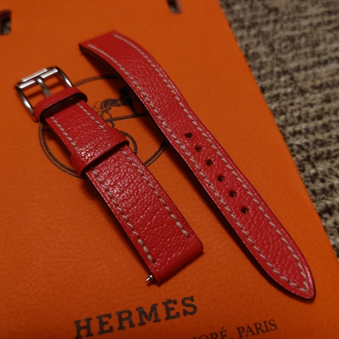 Hermes(エルメス)のエルメス ケープコッド PM 時計 レザー ベルト ストラップ ブーゲンビリア レディースのファッション小物(腕時計)の商品写真