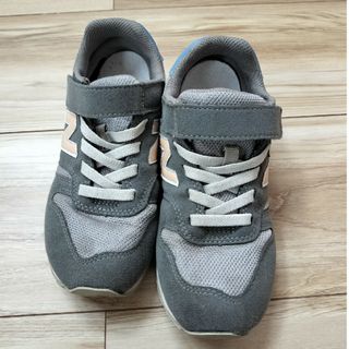 ニューバランス(New Balance)の女児　スニーカー　19cm(スニーカー)