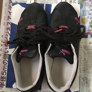 プーマ(PUMA)のプーマ２３.５(スニーカー)