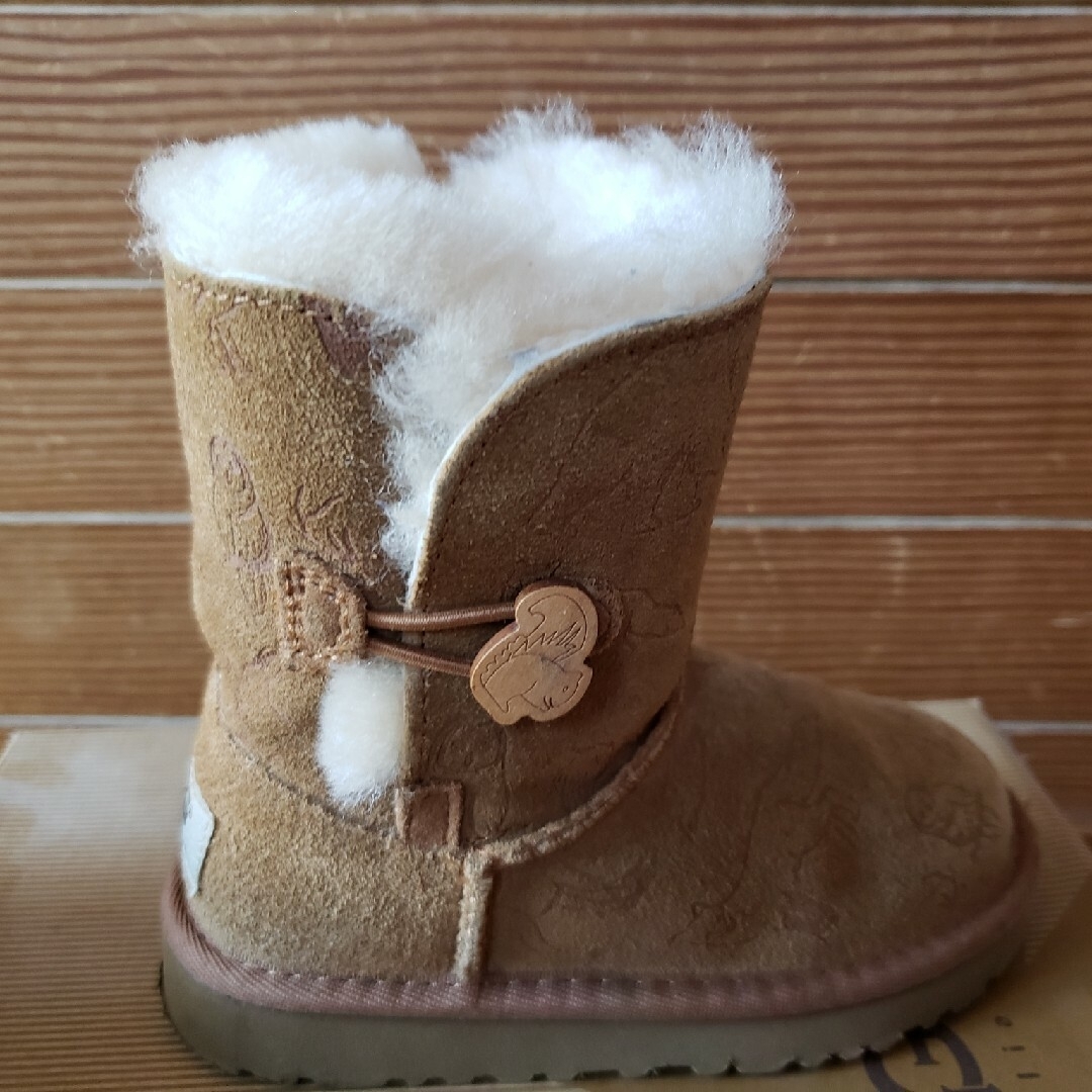 ugg  キッズ  ブーツ  16cm キッズ/ベビー/マタニティのベビー靴/シューズ(~14cm)(ブーツ)の商品写真