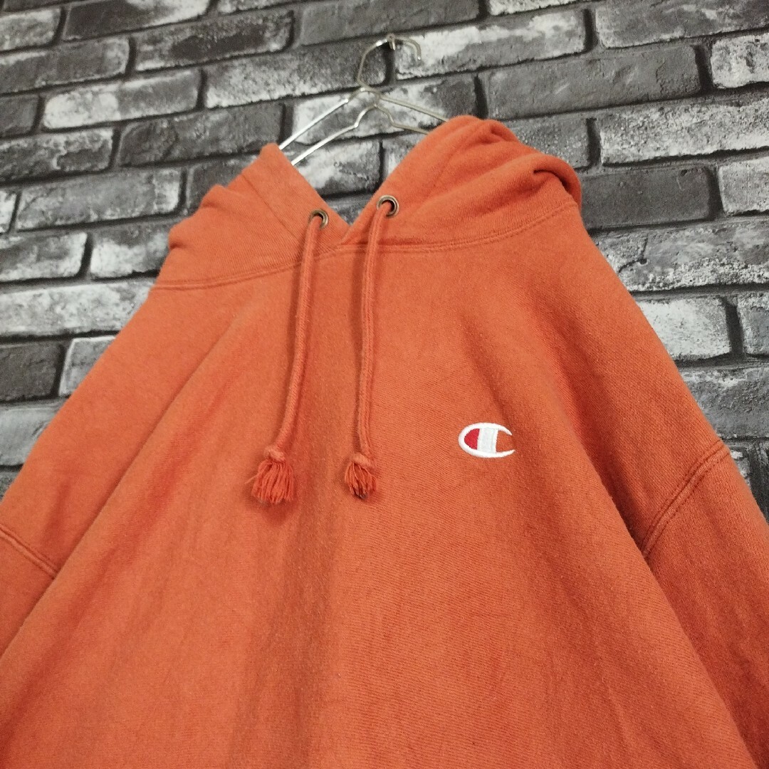 Champion(チャンピオン)のチャンピオンREVERSEWEAVEリバースウィーブプルオーバー刺繍ワンポイント メンズのトップス(パーカー)の商品写真