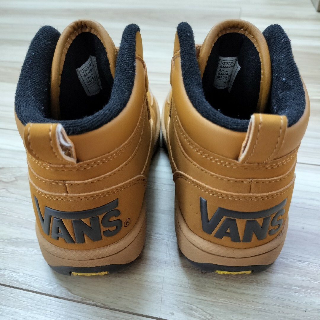 VANS VAULT(バンズボルト)の男児　ブーツ　18cm キッズ/ベビー/マタニティのキッズ靴/シューズ(15cm~)(ブーツ)の商品写真