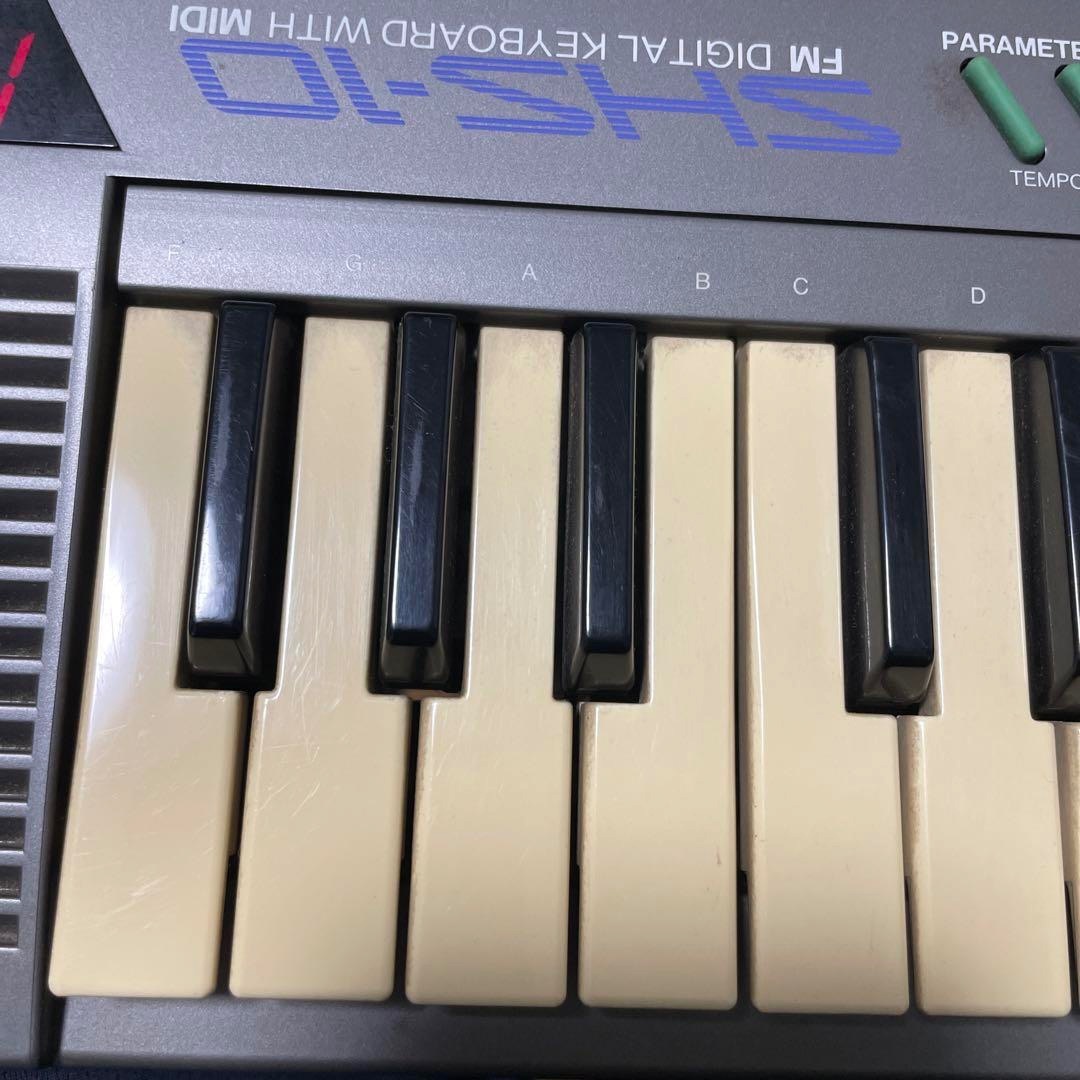 ヤマハ(ヤマハ)のYAMAHA SHS-10 シルバー ACアダプター欠　動作確認済 楽器の鍵盤楽器(キーボード/シンセサイザー)の商品写真