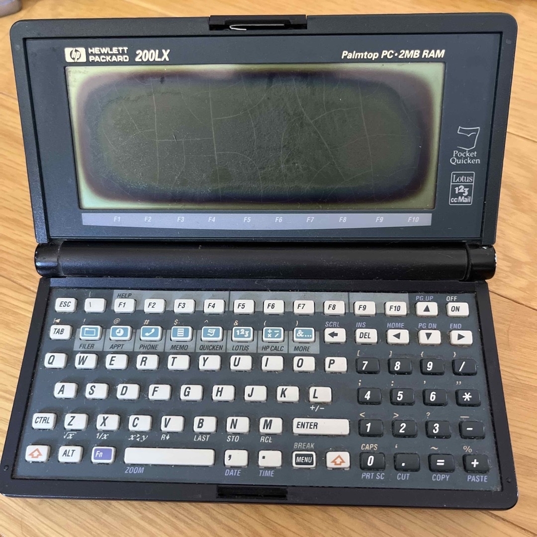 ジャンク品　HEWLETT PACKARD 200LX