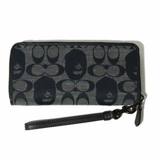 アベイシングエイプ(A BATHING APE)のBAPE X COACH PHONE WALLET コラボ 長財布 ブラック(長財布)