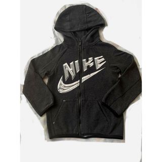 ナイキ(NIKE)のNIKE ナイキ　パーカー　120cm(ジャケット/上着)