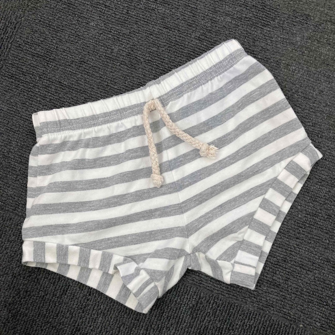 美品　ショートパンツ　90 キッズ/ベビー/マタニティのキッズ服女の子用(90cm~)(パンツ/スパッツ)の商品写真