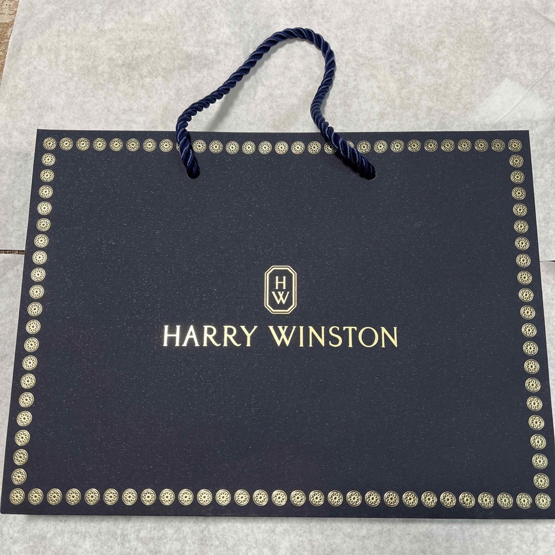 HARRY WINSTON(ハリーウィンストン)のハリーウィンストン　紙袋 エンタメ/ホビーのコレクション(ノベルティグッズ)の商品写真