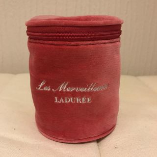 レメルヴェイユーズラデュレ(Les Merveilleuses LADUREE)のラデュレ マカロンポーチ(ポーチ)