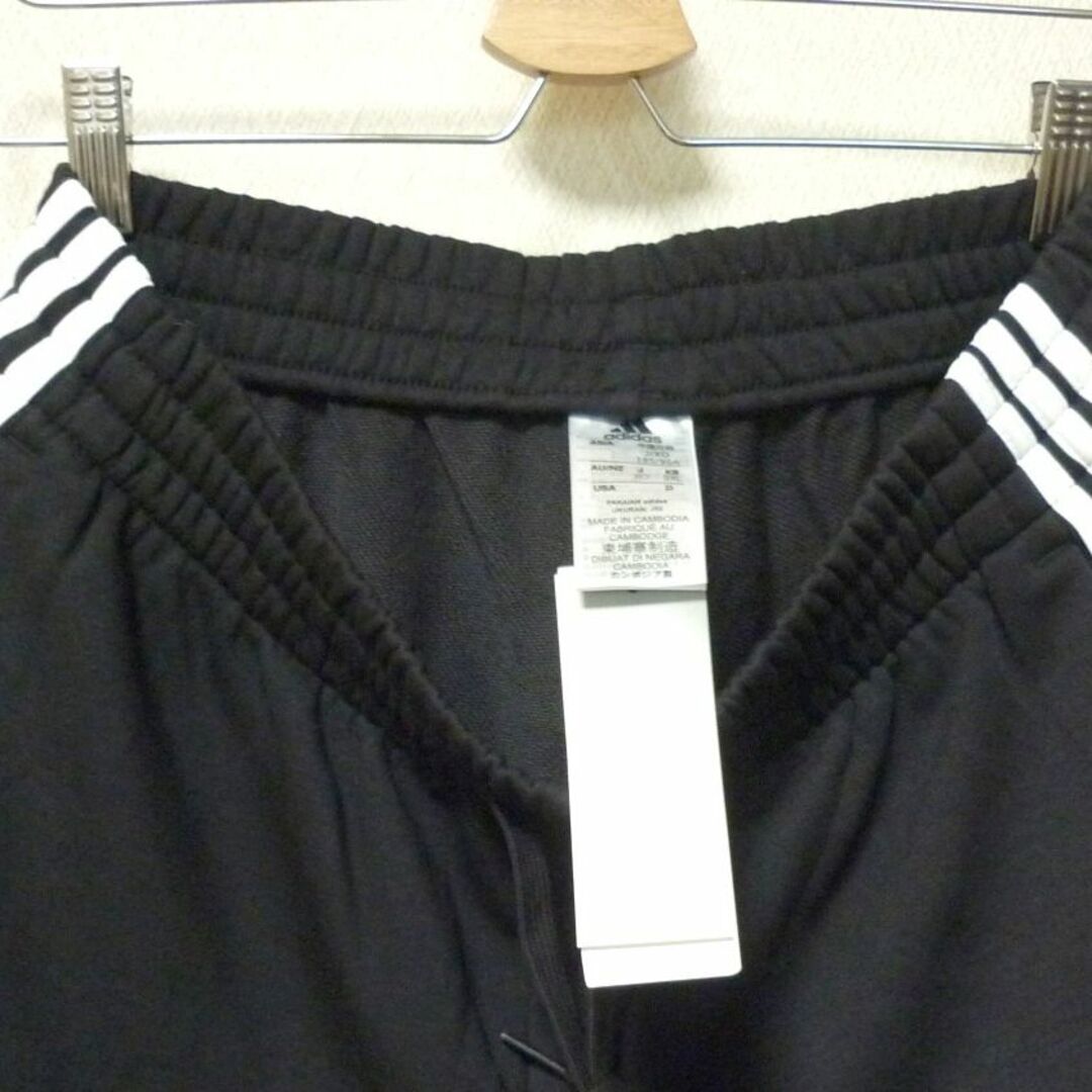 adidas(アディダス)の大きいサイズ新品未使用2XL★アディダス黒ハーフパンツ メンズのパンツ(ショートパンツ)の商品写真