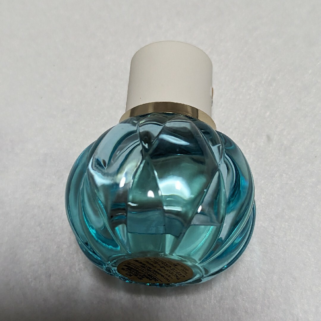 miumiu(ミュウミュウ)のミュウミュウミニミュウローブルーオードパルファム20ml コスメ/美容の香水(香水(女性用))の商品写真