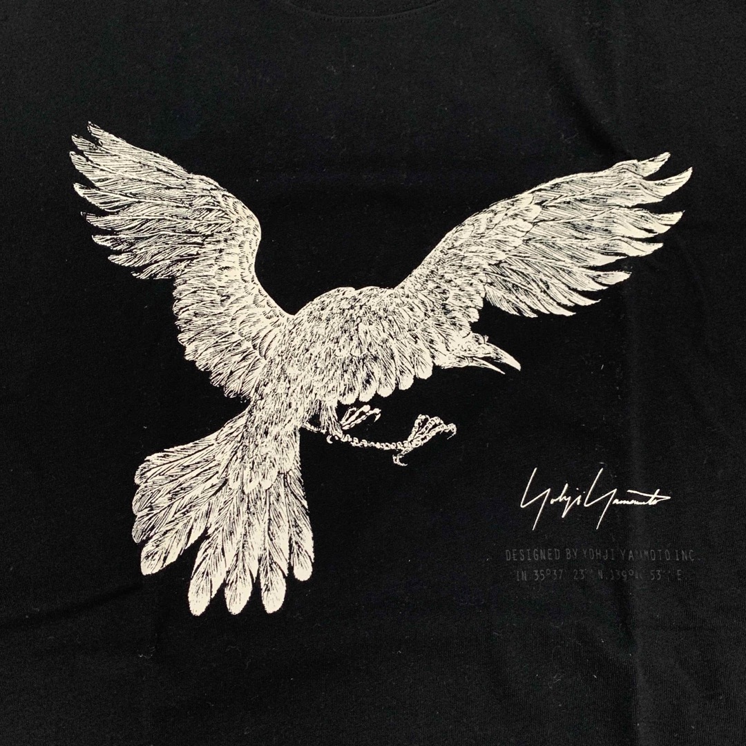 Yohji Yamamoto(ヨウジヤマモト)の新品! Yohji Yamamoto Tシャツ SS22 CROW newera メンズのトップス(Tシャツ/カットソー(半袖/袖なし))の商品写真